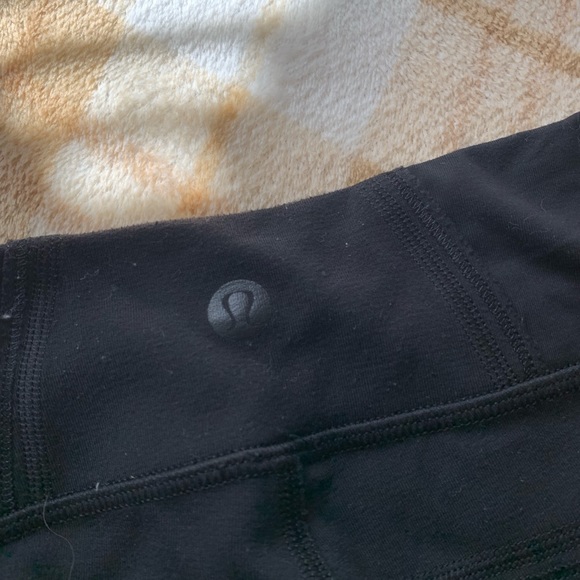 Lululemon athletic pants / leggings. - Picture 5 of 7
